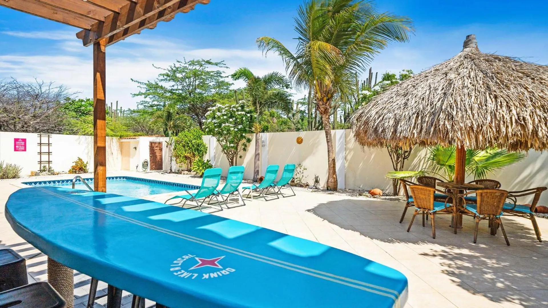 Rooi Santo 128 Villa Palm Beach