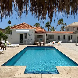  Holiday home Tu Casita En Aruba